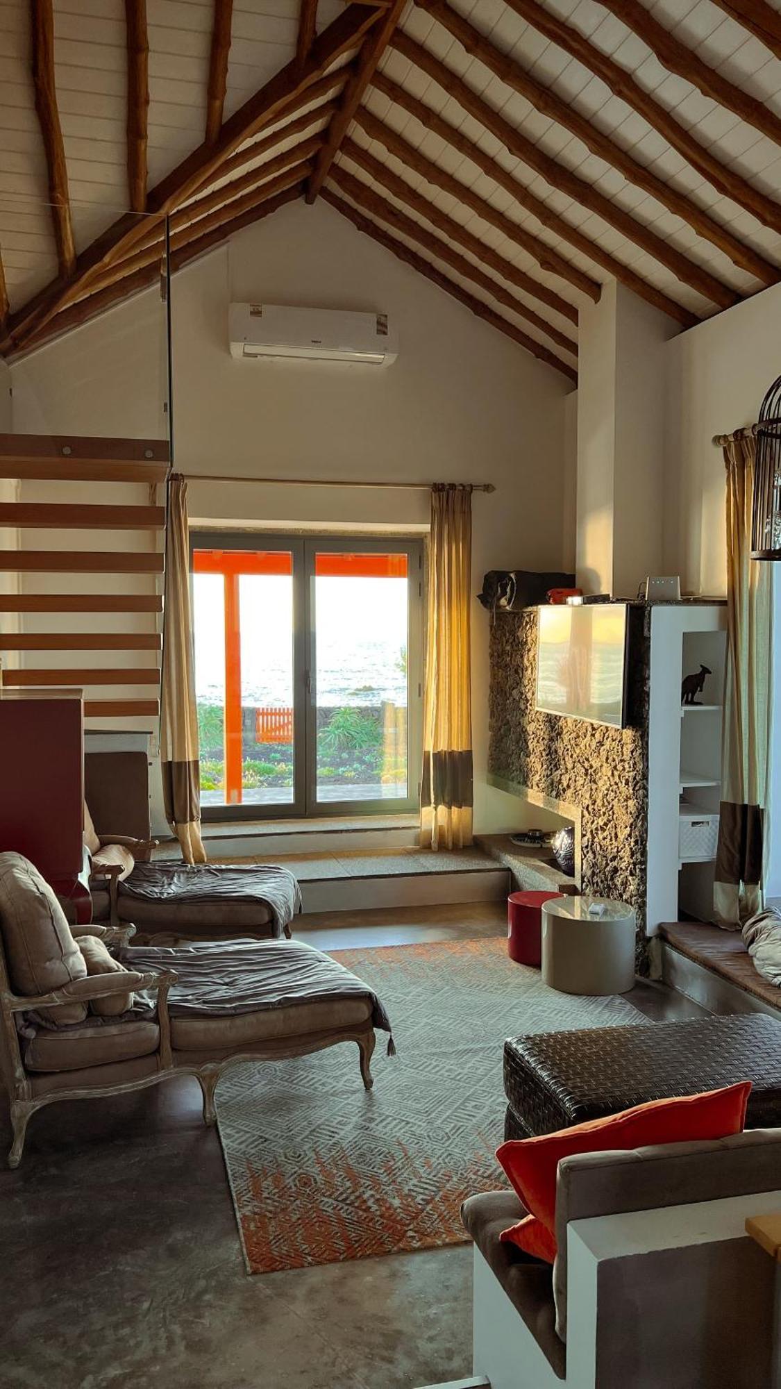 Casa Baleia Laranja Ocean-Front Villa Madalena  Buitenkant foto